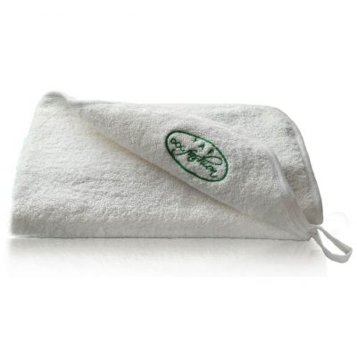 100% cotton dog towel to dry the dog after bath and walks in the rain